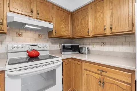 Kitchen - 60 Valley Brook Rd, Barnstable, MA 02632 photo 2 of 4