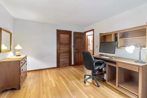 Bedroom - 60 Valley Brook Rd, Barnstable, MA 02632 photo 4 of 4