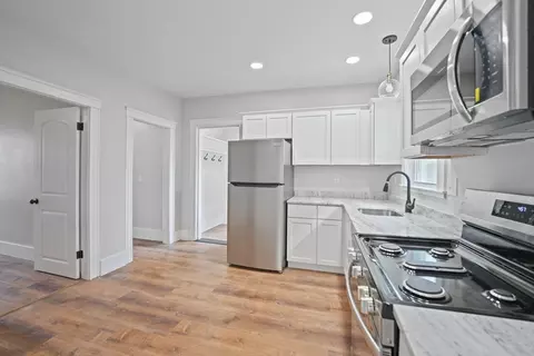 225 Chavenson St, Fall River, MA 02723 photo 9