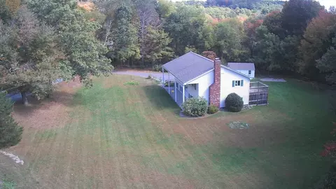 134 Mendon Rd, Sutton, MA 01590 photo 3