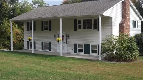134 Mendon Rd, Sutton, MA 01590 photo 5
