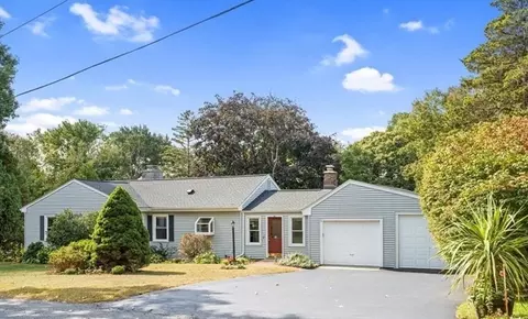 105 Woodland Rd, Ashland, MA 01721