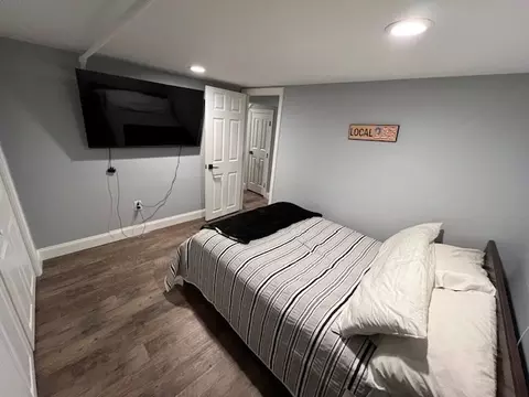 Bedroom - 40 Pershing Ave, Acushnet, MA 02743 photo 3 of 3
