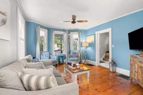 16 Walnut Ave, Beverly, MA 01915 photo 13