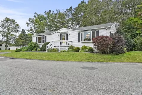 4 Hornbeam St, Rockland, MA 02370