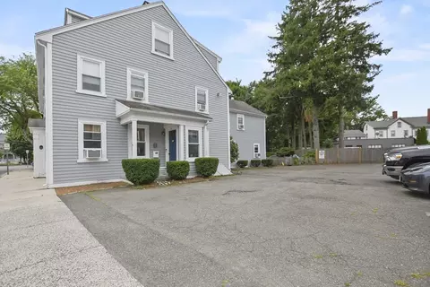 13-15 Bartlett St #1, Beverly, MA 01915 photo 2