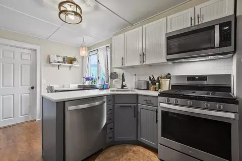 13-15 Bartlett St #1, Beverly, MA 01915 photo 8