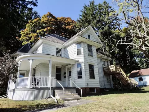 502 Main St, Amherst, MA 01002