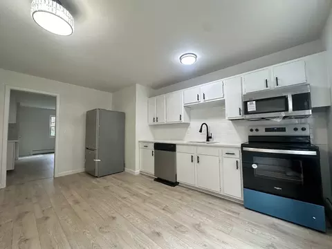 147 Litchfield Pines Dr #A, Leominster, MA 01453