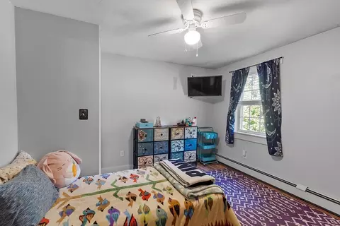 Bedroom - 76 Ferin Rd, Ashburnham, MA 01430 photo 3 of 6