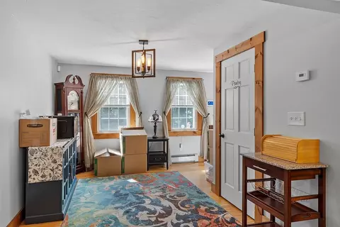 Entry Way - 76 Ferin Rd, Ashburnham, MA 01430 photo 1 of 2