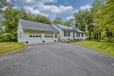 60 N Hatfield Rd, Hatfield, MA 01038