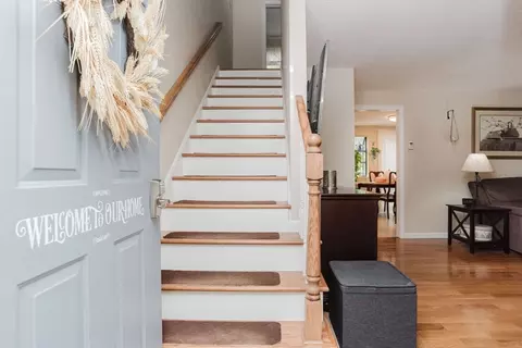 25 Second Ave #10, North Attleboro, MA 02760