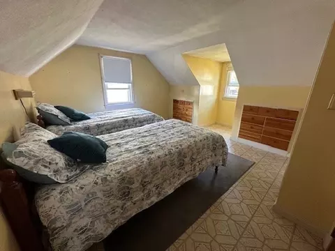 107 Clairmont Ave, Chicopee, MA 01013 photo 24