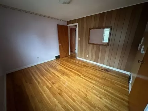 107 Clairmont Ave, Chicopee, MA 01013 photo 15