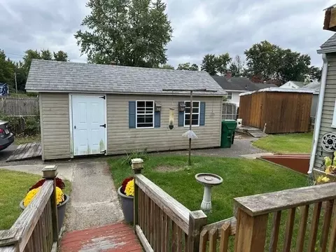 107 Clairmont Ave, Chicopee, MA 01013 photo 6