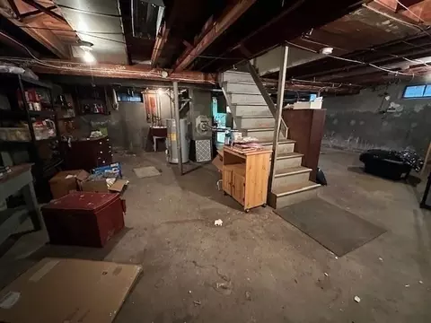 107 Clairmont Ave, Chicopee, MA 01013 photo 26