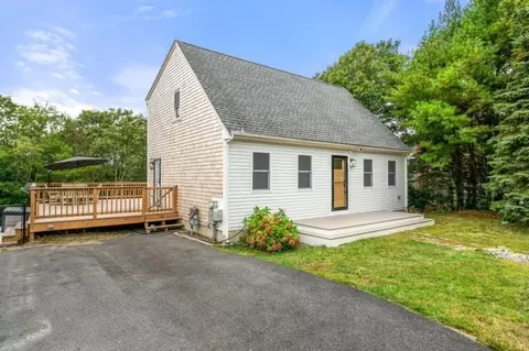 85 Alewife Rd, Plymouth, MA 02360
