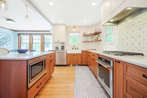 Kitchen - 32 Pennsylvania Ave, Reading, MA 01867 photo 1 of 7