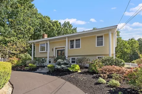 61 Mill St, Tewksbury, MA 01876