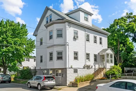 13 Dickinson Ave, North Providence, RI 02904