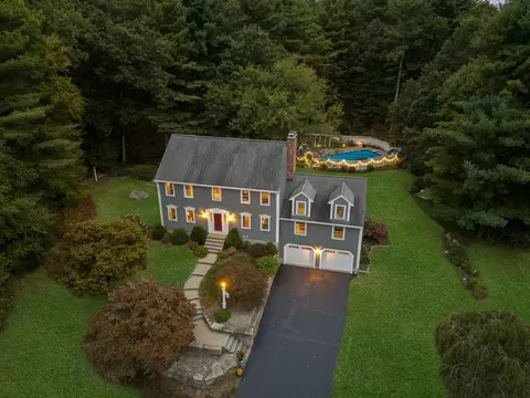 83 Brookside Dr, Uxbridge, MA 01569 photo 2