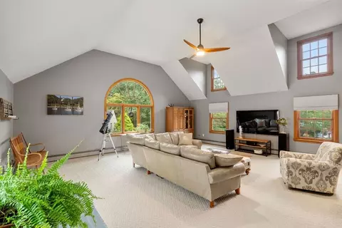 83 Brookside Dr, Uxbridge, MA 01569 photo 16