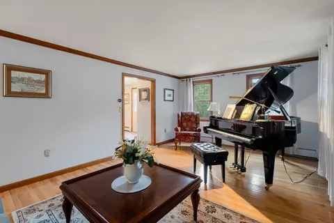 83 Brookside Dr, Uxbridge, MA 01569 photo 10