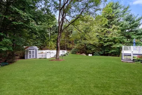 83 Brookside Dr, Uxbridge, MA 01569 photo 32