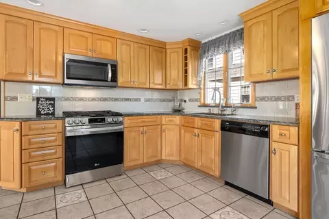 86 Wilbur St, Everett, MA 02149 photo 3