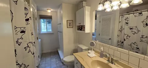 855 W Main St #15, Hyannis, MA 02601 photo 14