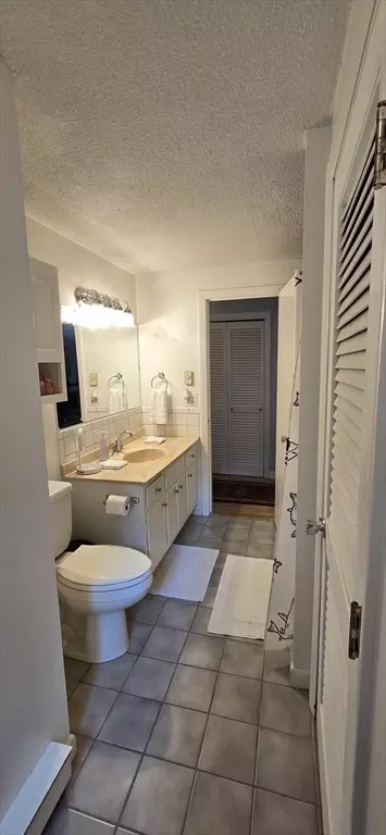 855 W Main St #15, Hyannis, MA 02601 photo 15