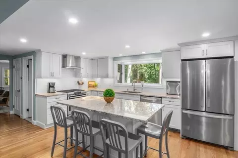 574 High St, Walpole, MA 02081 photo 10