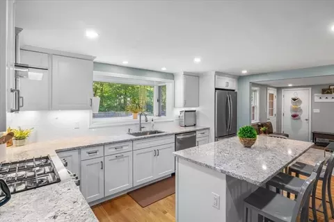 574 High St, Walpole, MA 02081 photo 14