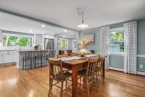 574 High St, Walpole, MA 02081 photo 8