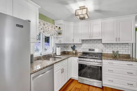 112 Lumae St, Springfield, MA 01119 photo 13