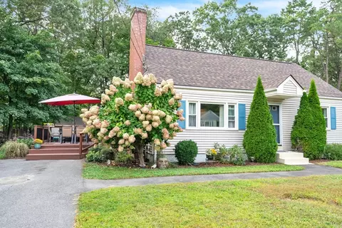112 Lumae St, Springfield, MA 01119 photo 3