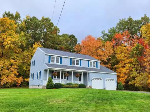 71 Windsor Dr, Tewksbury, MA 01876