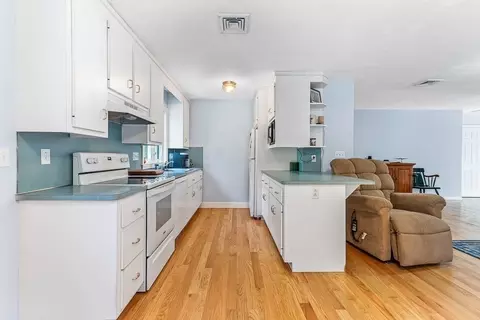 65 Plimpton St, Walpole, MA 02081 photo 21