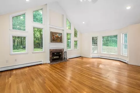 65 Plimpton St, Walpole, MA 02081 photo 5
