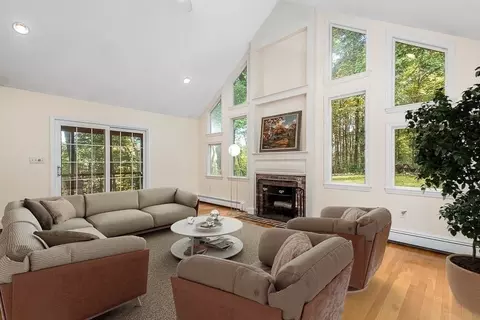65 Plimpton St, Walpole, MA 02081 photo 10