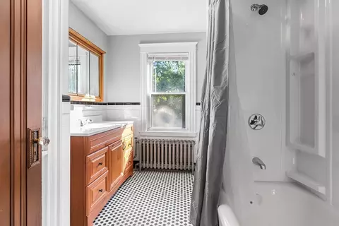 38 Sutton St, Peabody, MA 01960 photo 23