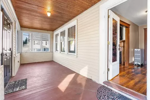 38 Sutton St, Peabody, MA 01960 photo 11