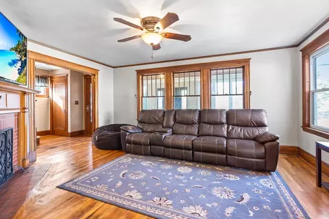 38 Sutton St, Peabody, MA 01960 photo 14
