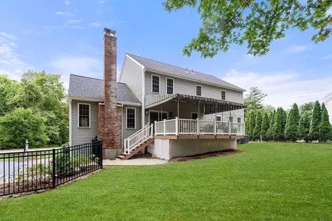 Exterior - 3 Exeter Rd, Hudson, MA 01749 photo 8 of 12