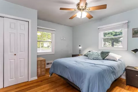 28 E Green St, Easthampton, MA 01027 photo 14