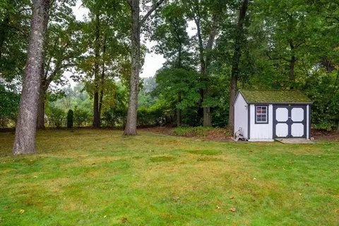 28 E Green St, Easthampton, MA 01027 photo 25