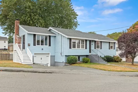 4 Pioneer Cir, Salem, MA 01970