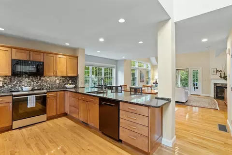 Kitchen - 3 Chase Path #7, Acton, MA 01720 photo 2 of 4