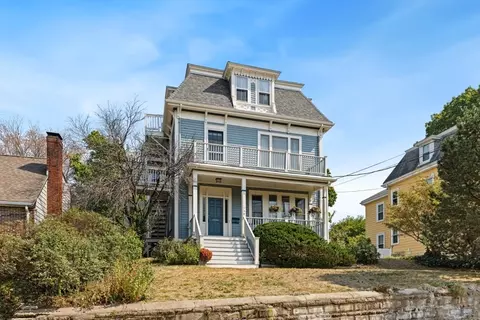 139 Summer St #2, Watertown, MA 02472